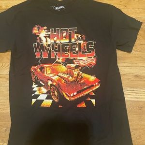 Hot wheels t shirt lg